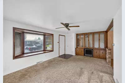 12723 S Marquette Avenue, Chicago, IL 60633 - Photo 3