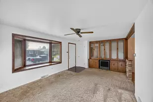 12723 S Marquette Ave, Chicago, IL 60633 - Photo 3