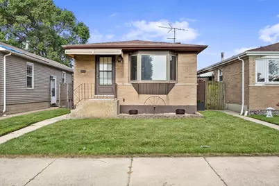 12723 S Marquette Avenue, Chicago, IL 60633 - Photo 1