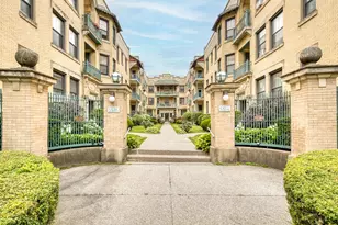 5522 S Cornell Ave, Chicago, IL 60637 - Photo 1