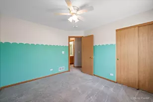 401 Evergreen Cir, Gilberts, IL 60136 - Photo 17