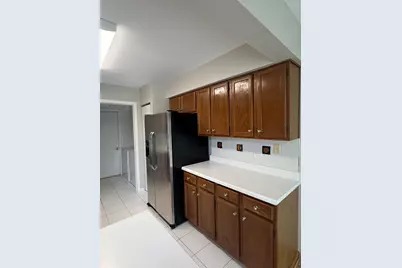 902 Sturnbridge Court, Schaumburg, IL 60173 - Photo 7
