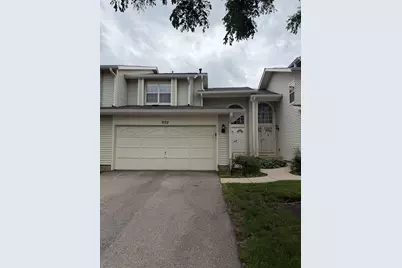 902 Sturnbridge Court, Schaumburg, IL 60173 - Photo 1