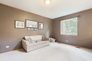556 Prescott Ln, Gurnee, IL 60031 - Photo 11
