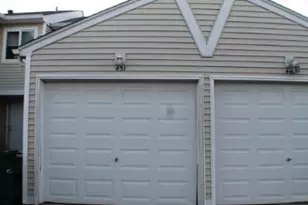 451 Meadow Green Ln, Round Lake Beach, IL 60073 - Photo 5