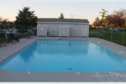 451 Meadowgreen Lane, Round Lake Beach, IL 60073 - Photo 7