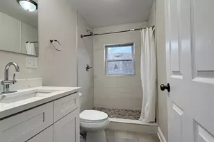 5821 W Gunnison St, Chicago, IL 60630 - Photo 45