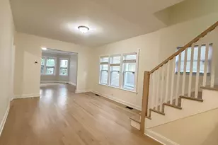 5821 W Gunnison St, Chicago, IL 60630 - Photo 9