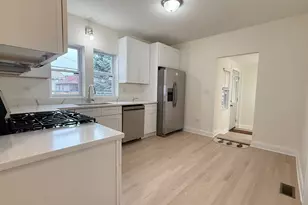 5821 W Gunnison St, Chicago, IL 60630 - Photo 13