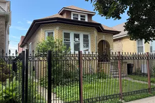 5821 W Gunnison St, Chicago, IL 60630 - Photo 1