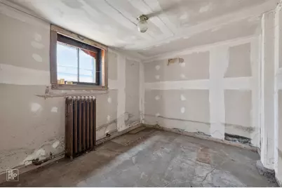928 N Parkside Avenue, Chicago, IL 60651 - Photo 5