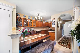 1627 N Windsor Dr, Arlington Heights, IL 60004 - Photo 7