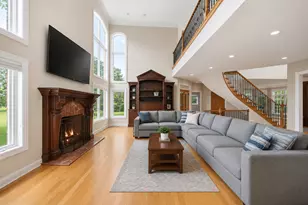 632 Philip Dr, Bartlett, IL 60103 - Photo 9