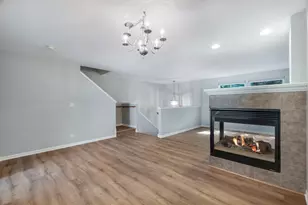 113 Blackhawk Ct, Wood Dale, IL 60191 - Photo 5