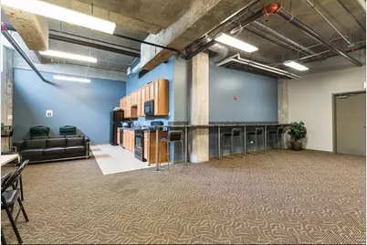 210 S Desplaines Street #908, Chicago, IL 60661 - Photo 11