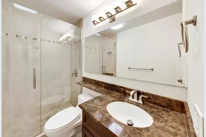 1555 N Sandburg Terrace #206, Chicago, IL 60610 - Photo 21