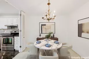 1555 N Sandburg Terrace, Chicago, IL 60610 - Photo 7
