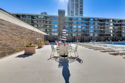 1555 N Sandburg Terrace #206, Chicago, IL 60610 - Photo 27