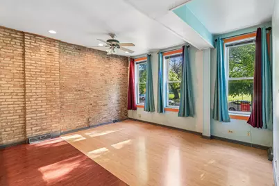 10540 S Maryland Avenue, Chicago, IL 60628 - Photo 3
