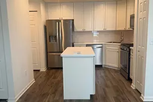 628 Florence St, Hampshire, IL 60140 - Photo 5