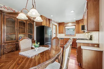 510 E 164th Place, South Holland, IL 60473 - Photo 9