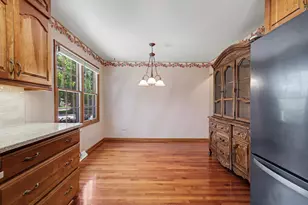 510 E 164th Pl, South Holland, IL 60473 - Photo 13