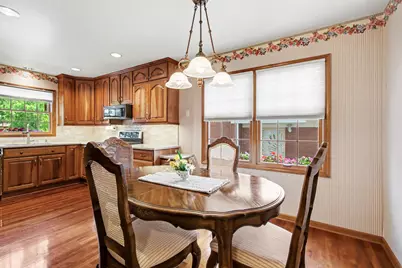 510 E 164th Place, South Holland, IL 60473 - Photo 7