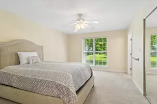 501 Grosse Pointe Cir, Vernon Hills, IL 60061 - Photo 15