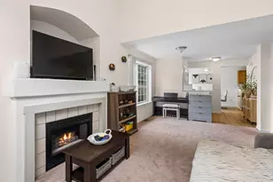949 Charlela Ln, Elk Grove Village, IL 60007 - Photo 3