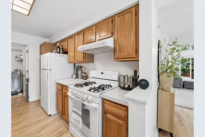 949 Charlela Lane, Elk Grove Village, IL 60007 - Photo 9