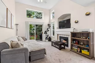 949 Charlela Ln, Elk Grove Village, IL 60007 - Photo 5