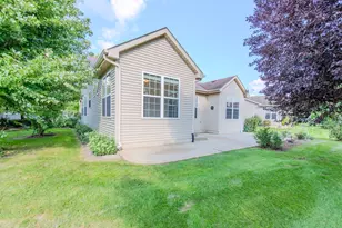 21243 Lily Lake Ln, Crest Hill, IL 60403 - Photo 33