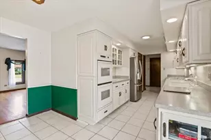 7348 Wheeler Dr, Orland Park, IL 60462 - Photo 9