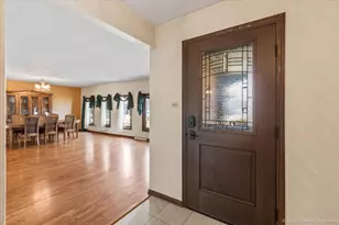 7348 Wheeler Dr, Orland Park, IL 60462 - Photo 3