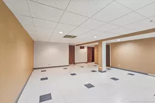 7348 Wheeler Dr, Orland Park, IL 60462 - Photo 21
