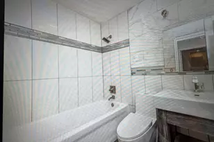 311 Milton Ct, Bloomingdale, IL 60108 - Photo 9