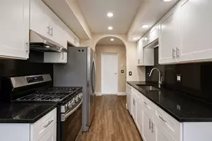 311 Milton Ct, Bloomingdale, IL 60108 - Photo 3
