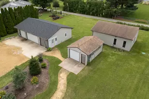 1712 Big Is Pkwy, Rock Island, IL 60201 - Photo 7