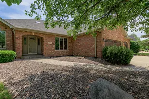 22341 Boulder Ridge Dr, Mokena, IL 60448 - Photo 3