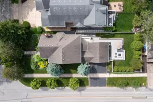 219 N Huffman St, Naperville, IL 60540 - Photo 37