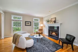 219 N Huffman St, Naperville, IL 60540 - Photo 5