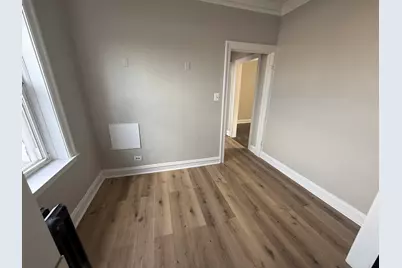 2144 S Gunderson Avenue #212, Berwyn, IL 60402 - Photo 11
