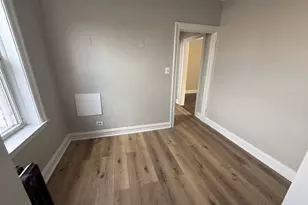 2144 S Gunderson Ave, Berwyn, IL 60402 - Photo 11
