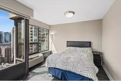 30 E Huron Street #3802, Chicago, IL 60611 - Photo 15