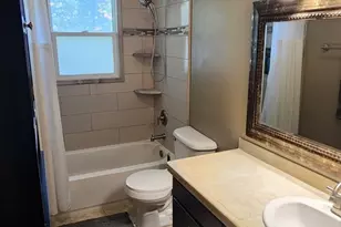 1240 Constellation Dr, Aurora, IL 60505 - Photo 9