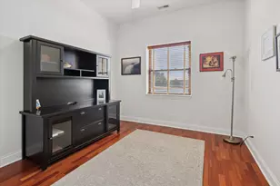 1908 W Irving Park Rd, Chicago, IL 60613 - Photo 17