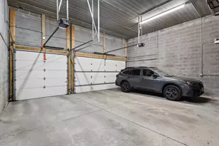 1908 W Irving Park Rd, Chicago, IL 60613 - Photo 23