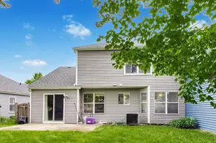 1240 Huntington Dr, Mundelein, IL 60060 - Photo 27