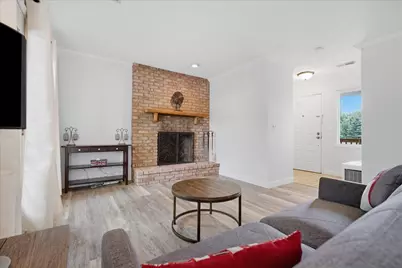 903 N Linden Street #22, Normal, IL 61761 - Photo 5