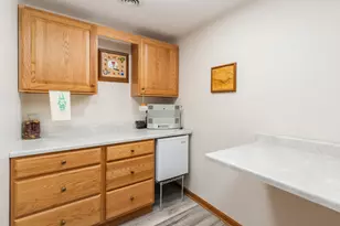 2738 Becker Dr, Peru, IL 61354 - Photo 27